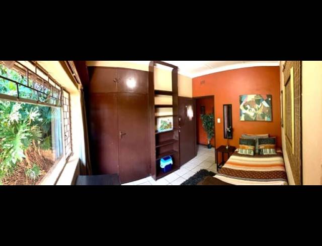 1 bed property to rent in FONTAINEBLEAU